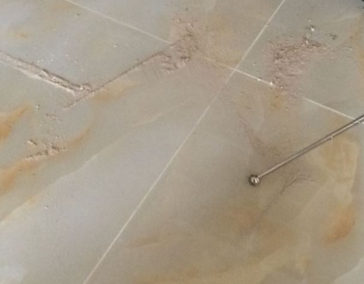 南岳瓷砖空鼓维修公司分享粘合剂选择不当在瓷砖铺贴过程中可能导致以下问题